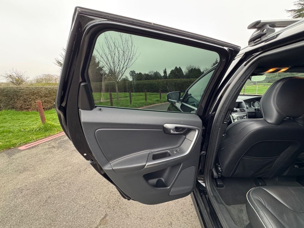 Used Volvo XC60 2015 for sale - 77792239: Photo 31