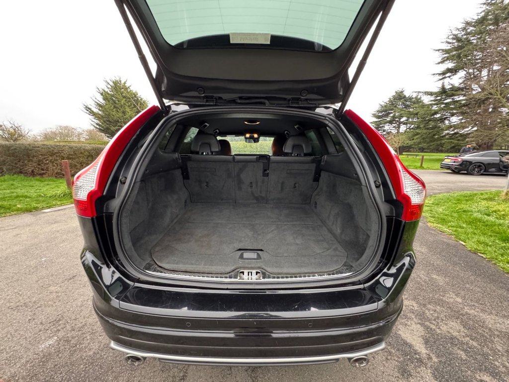 Used Volvo XC60 2015 for sale - 77792239: Photo 35