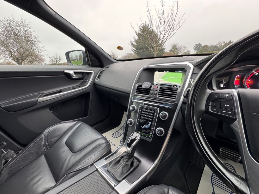 Used Volvo XC60 2015 for sale - 77792239: Photo 39