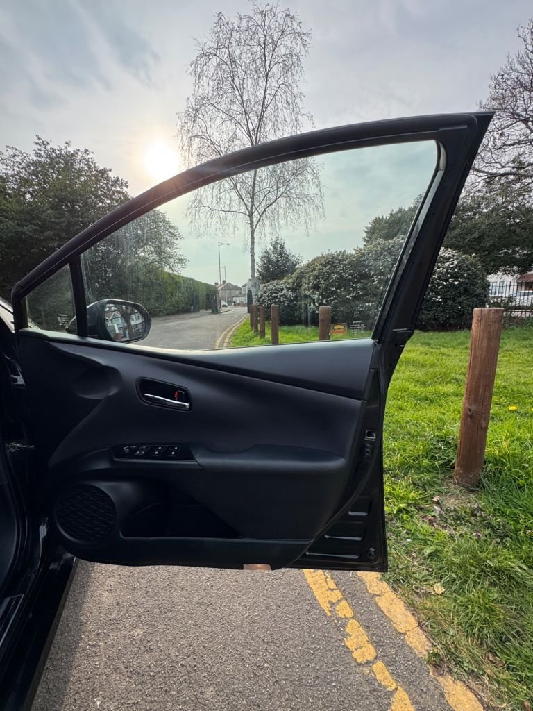 Used Toyota Prius 2017 for sale - 77991479: Photo 14