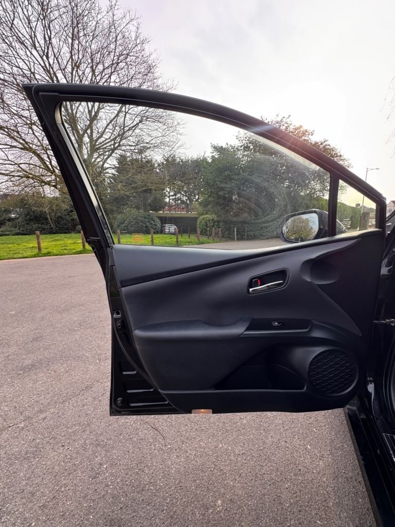 Used Toyota Prius 2017 for sale - 77991479: Photo 16