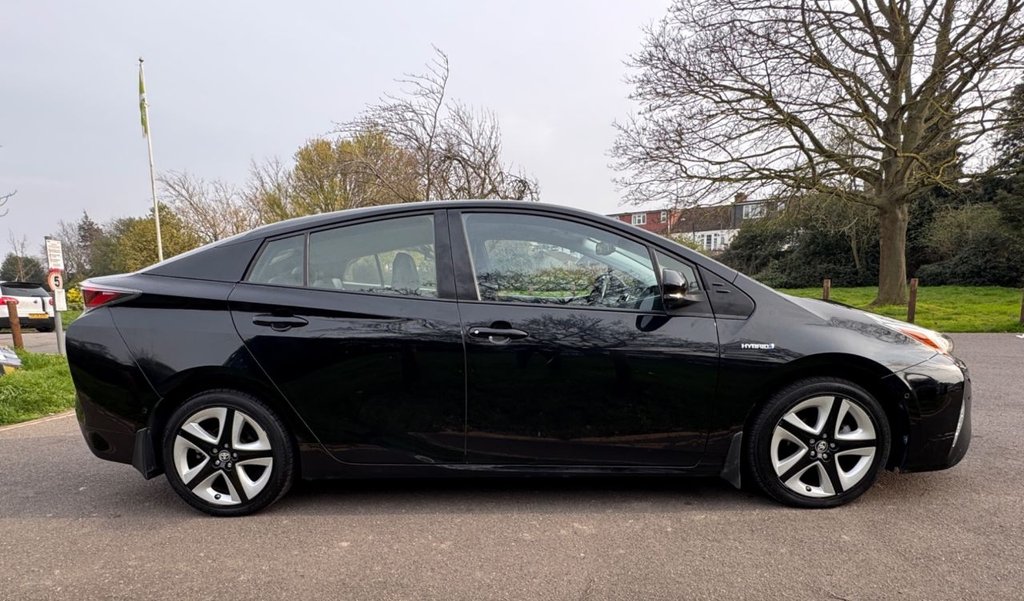 Used Toyota Prius 2017 for sale - 77991479: Photo 5