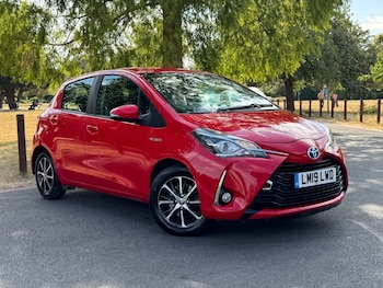 Used Toyota Yaris 2019 for sale - 79323048: Photo