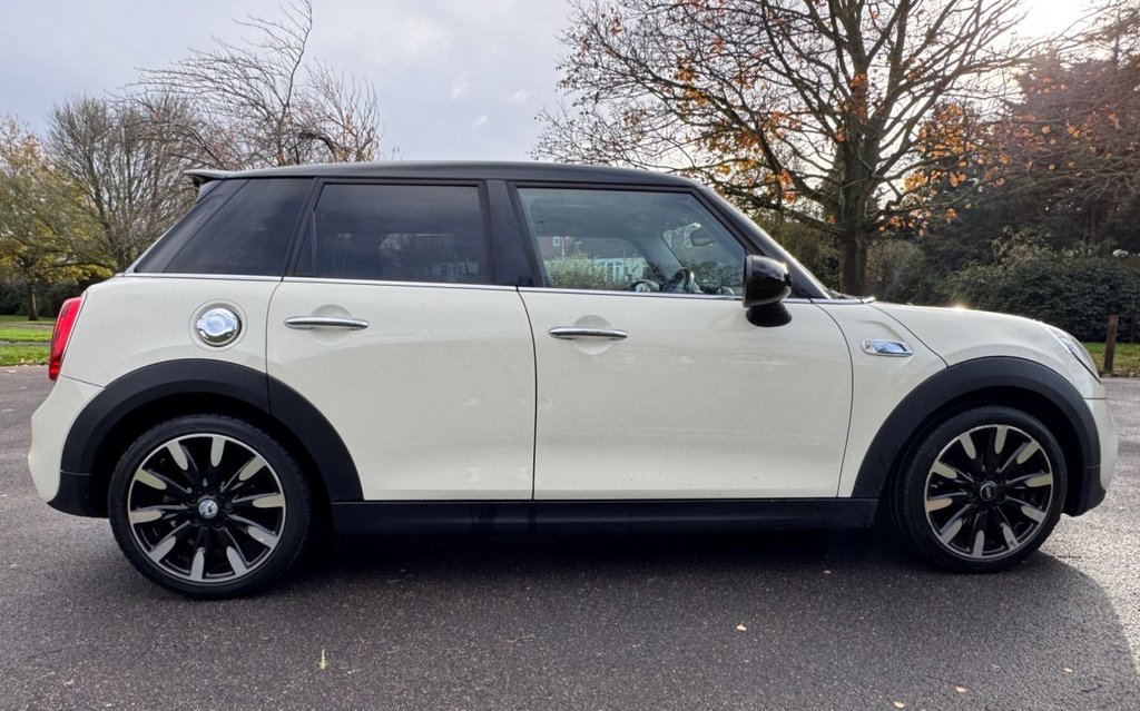 Used MINI Hatch 2017 for sale - 76632361: Photo 10