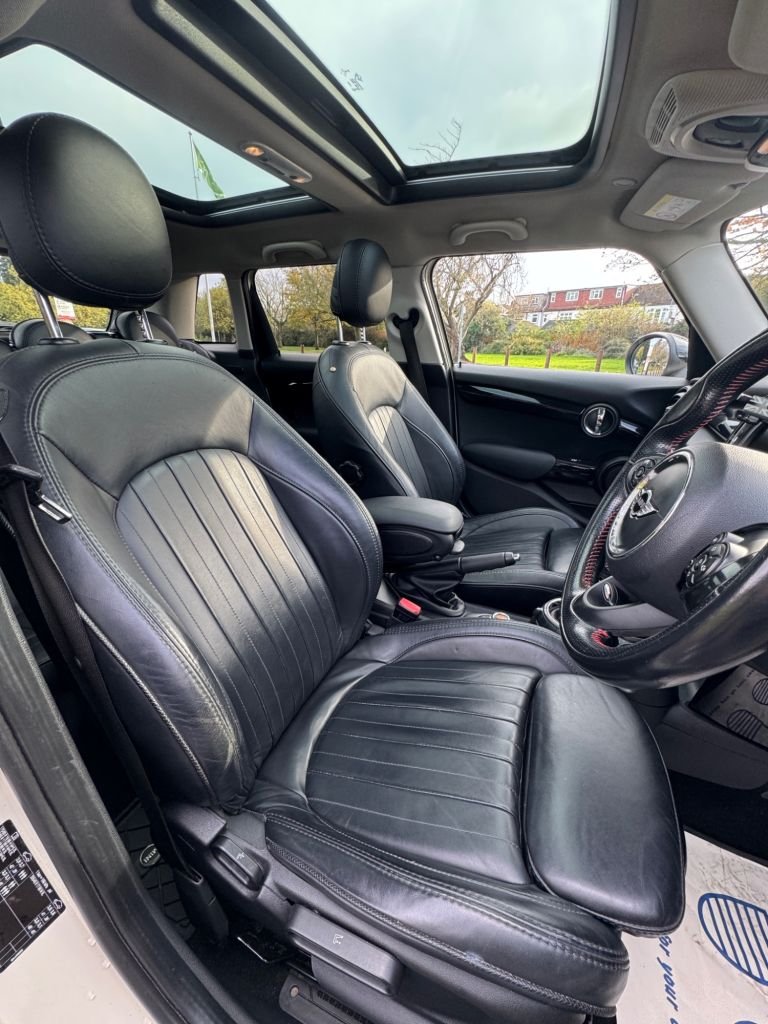 Used MINI Hatch 2017 for sale - 76632361: Photo 13