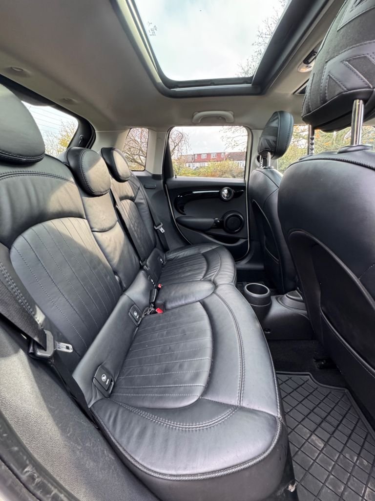 Used MINI Hatch 2017 for sale - 76632361: Photo 19