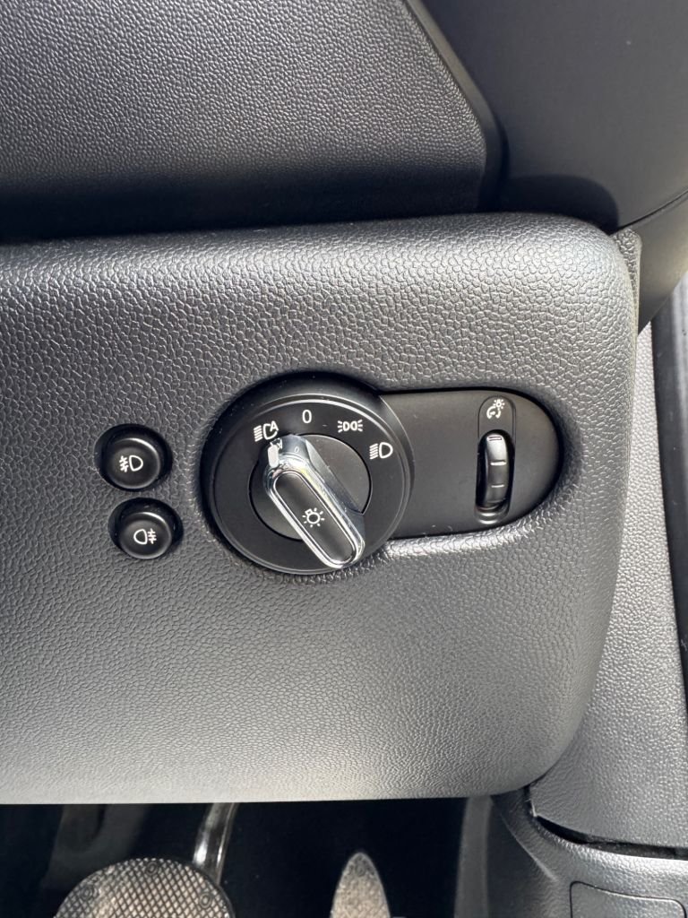 Used MINI Hatch 2017 for sale - 76632361: Photo 31