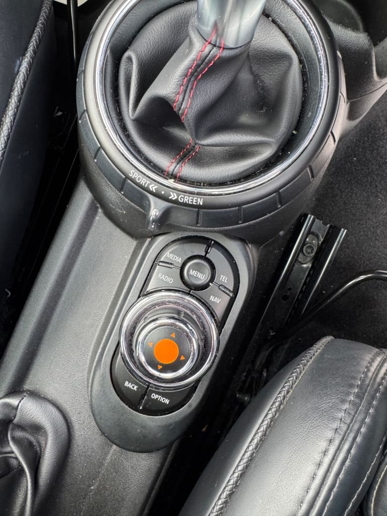 Used MINI Hatch 2017 for sale - 76632361: Photo 32