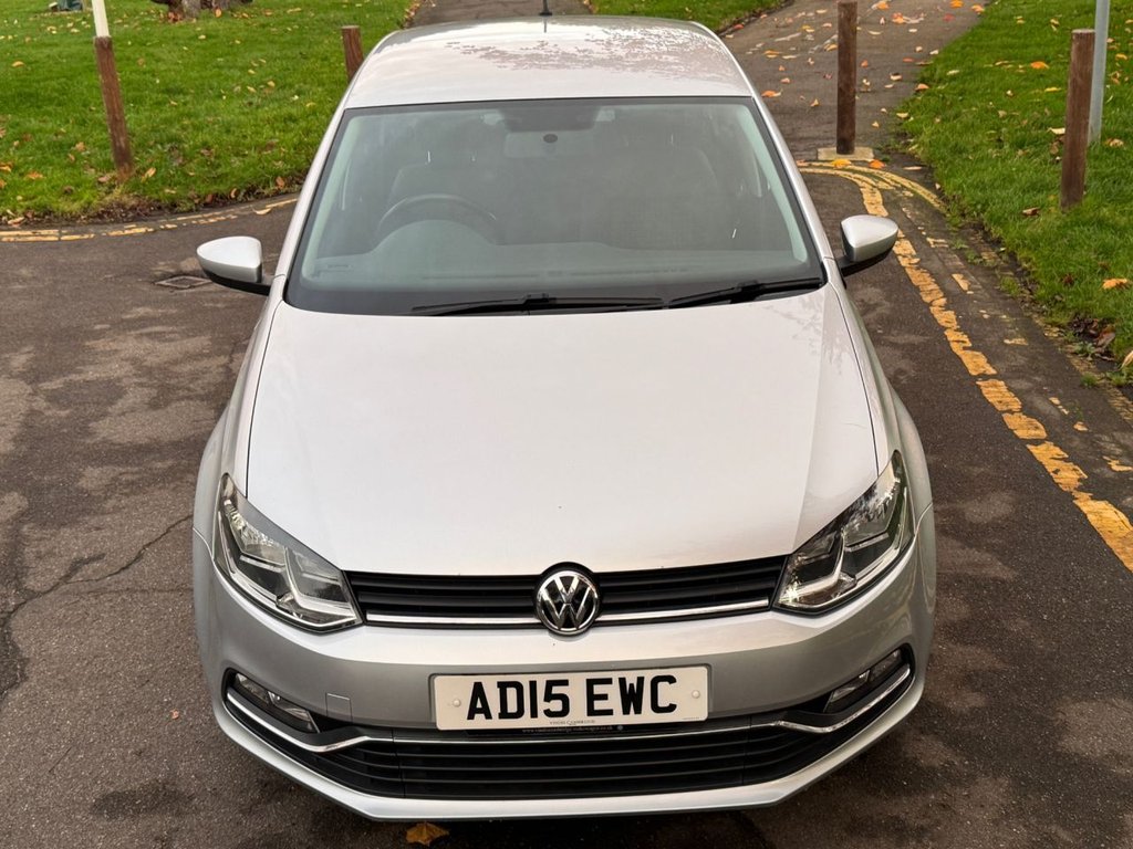 Used Volkswagen Polo 2015 for sale - 76496592: Photo 2