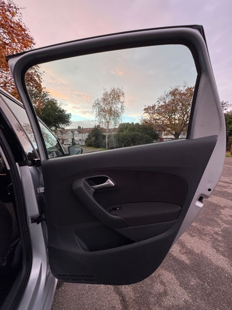 Used Volkswagen Polo 2015 for sale - 76496592: Photo 20