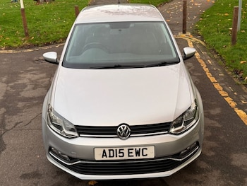 Used Volkswagen Polo 2015 for sale - 76496592: Photo