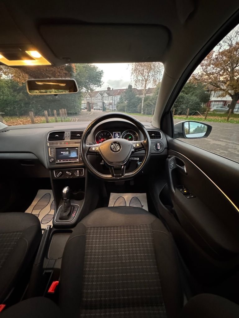 Used Volkswagen Polo 2015 for sale - 76496592: Photo 32