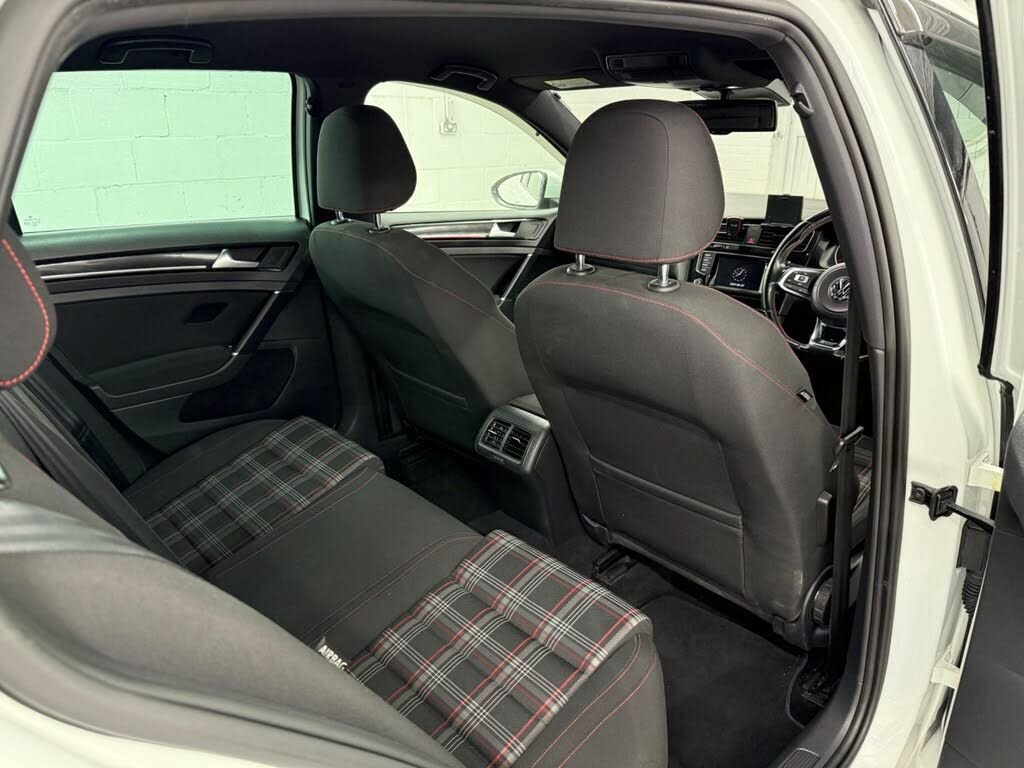 Used Volkswagen Golf 2023 for sale - 76396330: Photo 17