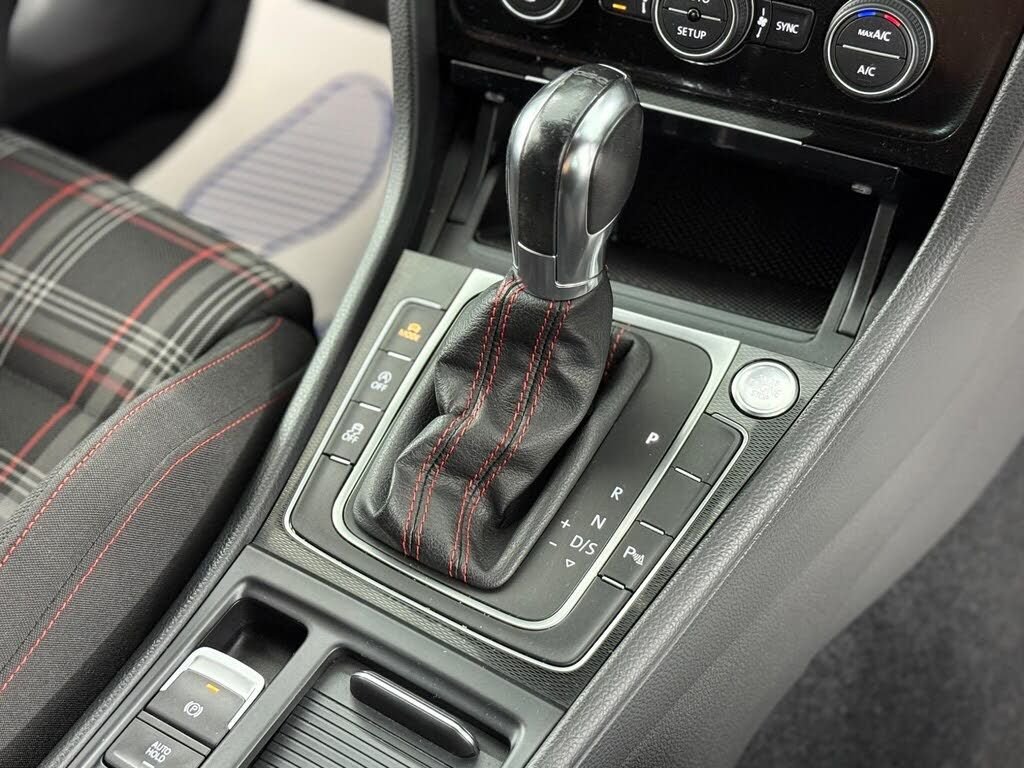 Used Volkswagen Golf 2023 for sale - 76396330: Photo 22