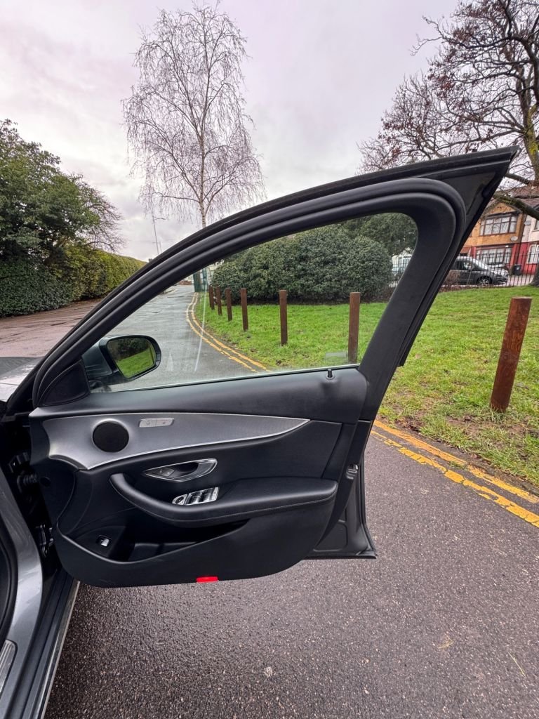 Used Mercedes-Benz E Class 2017 for sale - 77342009: Photo 17