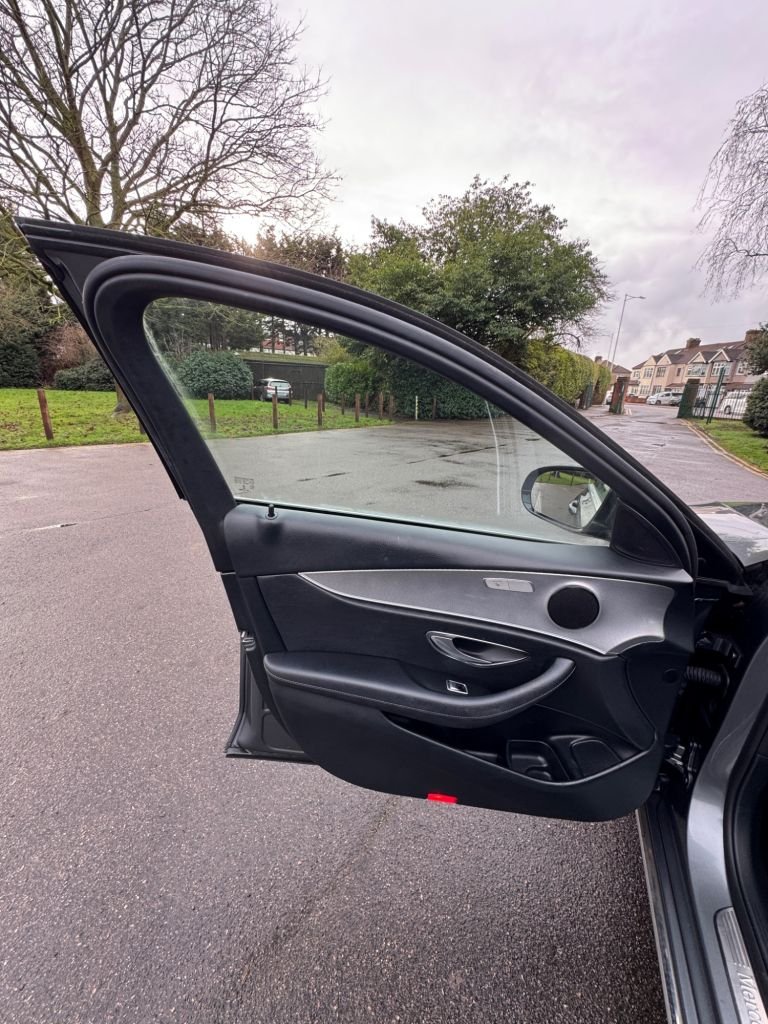 Used Mercedes-Benz E Class 2017 for sale - 77342009: Photo 20