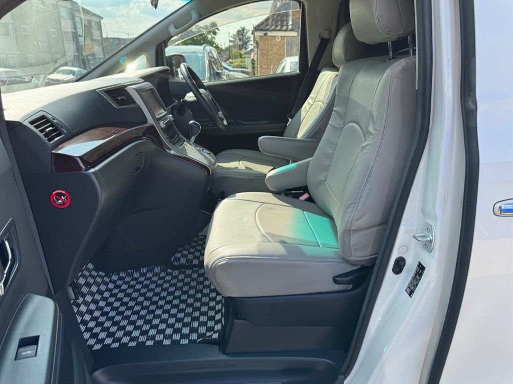 Used Toyota Alphard 2025 for sale - 77507704: Photo 38