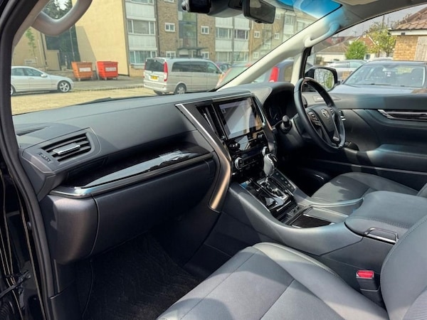 Used Toyota Alphard 2023 for sale - 74916666: Photo 18