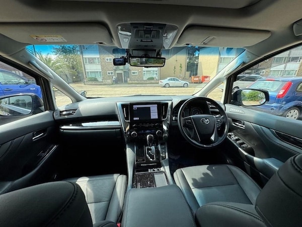 Used Toyota Alphard 2023 for sale - 74916666: Photo 19