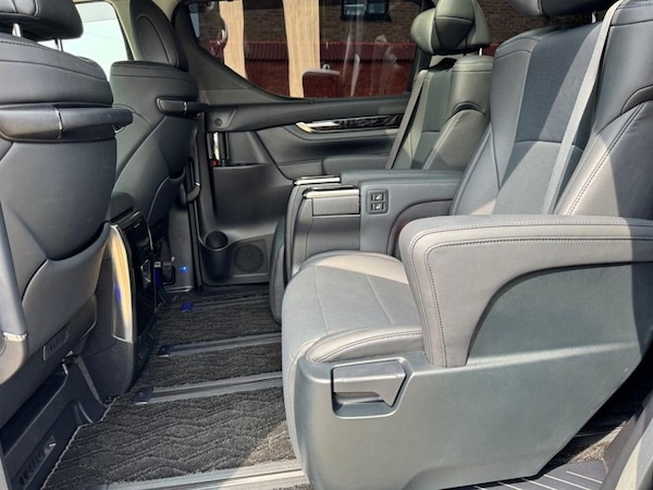 Used Toyota Alphard 2023 for sale - 74916666: Photo 27