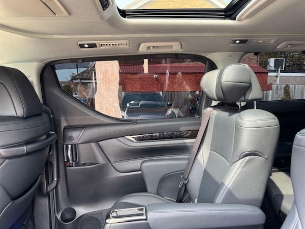 Used Toyota Alphard 2023 for sale - 74916666: Photo 30
