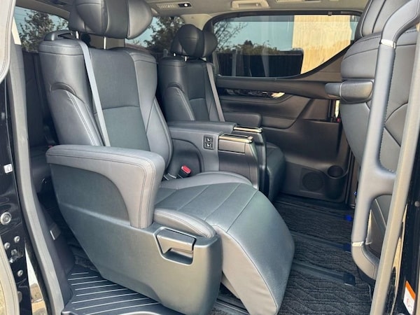 Used Toyota Alphard 2023 for sale - 74916666: Photo 33