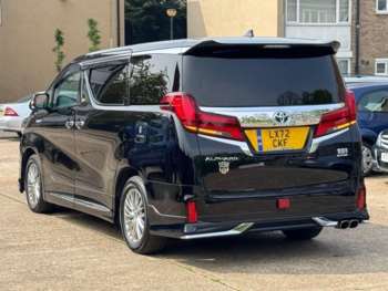 Used Toyota Alphard 2023 for sale - 74916666: Photo
