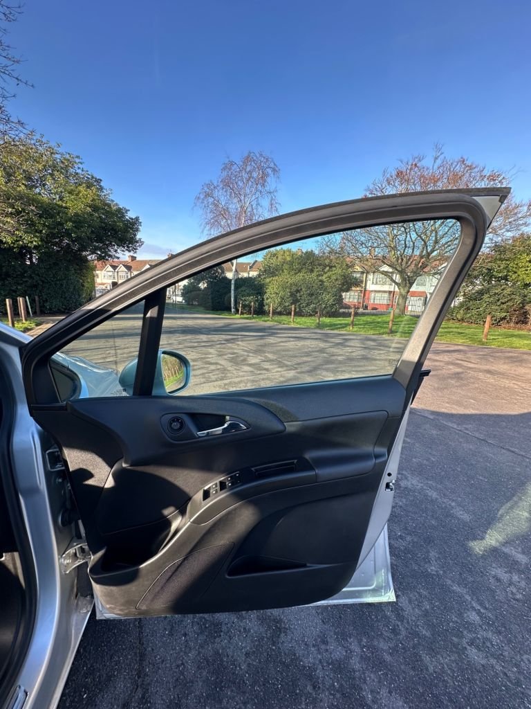 Used Vauxhall Meriva 2015 for sale - 77072768: Photo 11