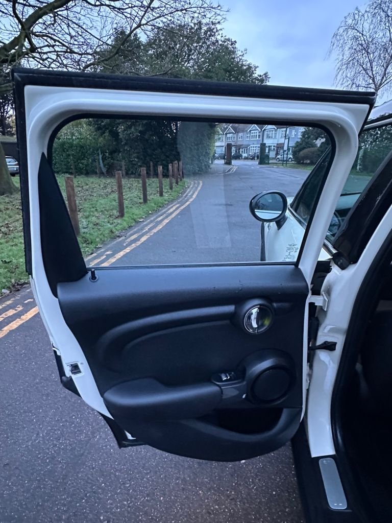 Used MINI Hatch 2018 for sale - 77027402: Photo 18