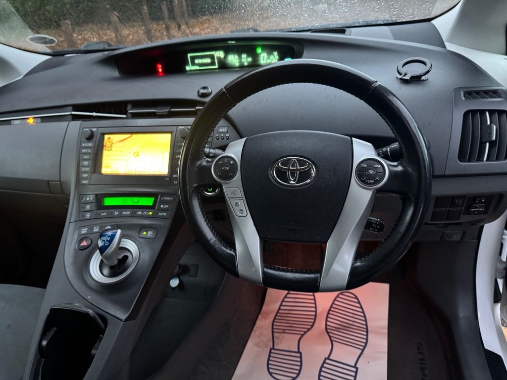 Used Toyota Prius 2010 for sale - 76454651: Photo 16