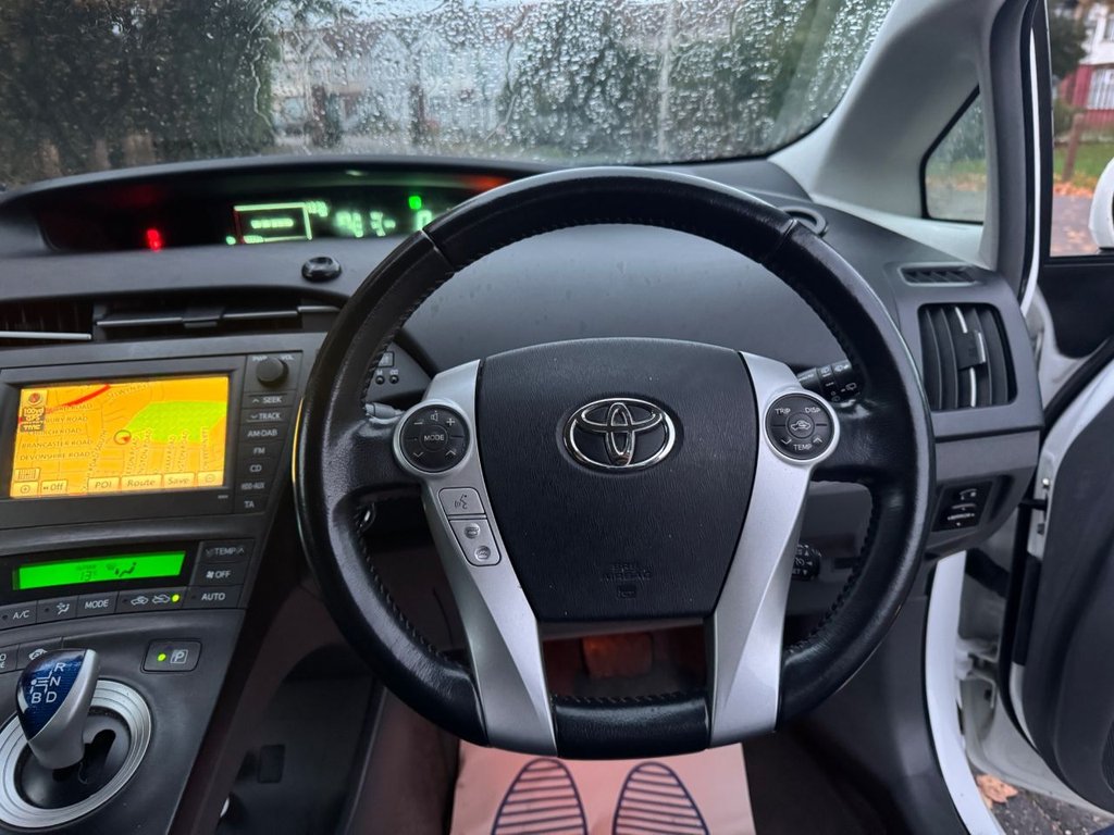 Used Toyota Prius 2010 for sale - 76454651: Photo 18