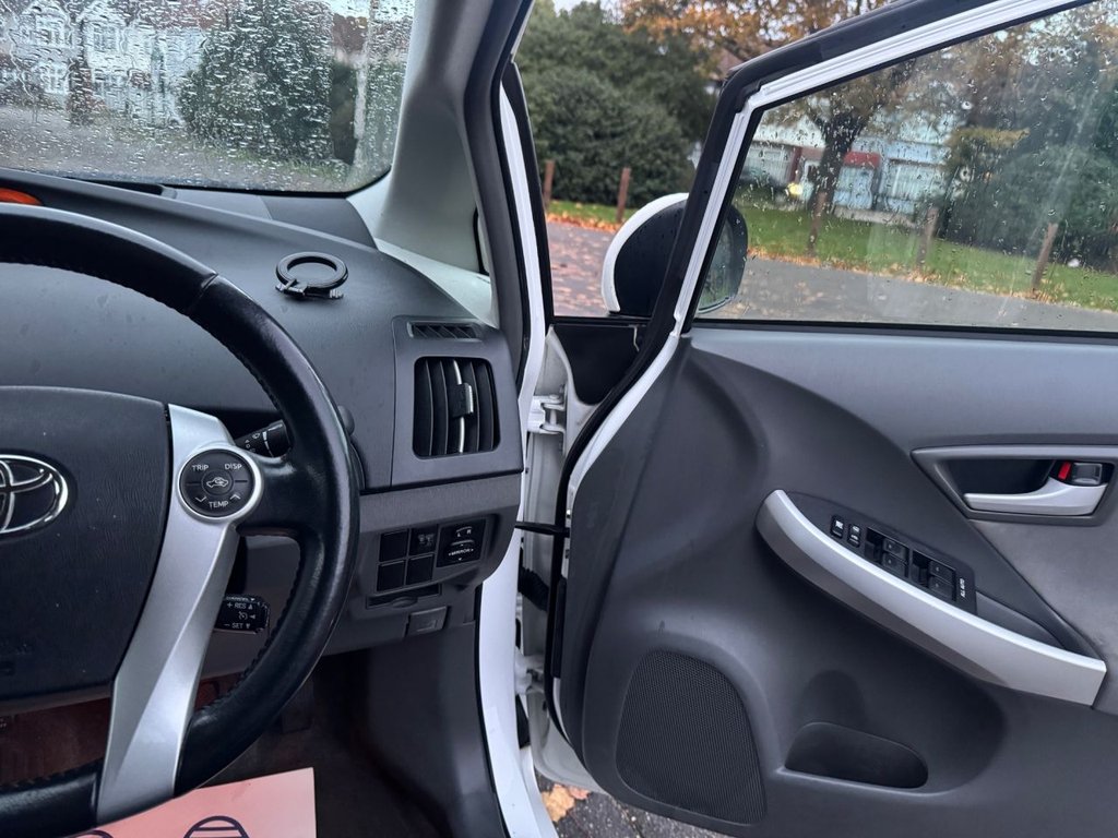 Used Toyota Prius 2010 for sale - 76454651: Photo 20