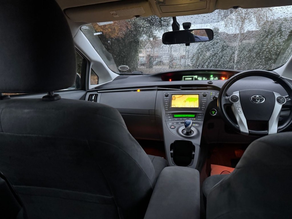 Used Toyota Prius 2010 for sale - 76454651: Photo 33