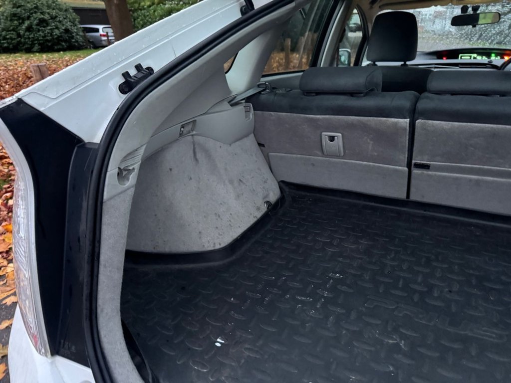 Used Toyota Prius 2010 for sale - 76454651: Photo 38