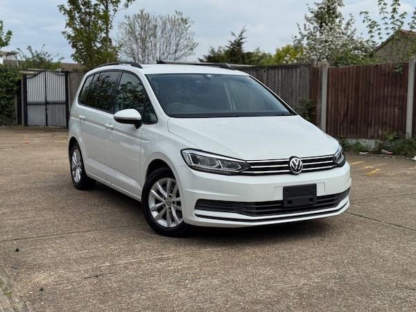 Used Volkswagen Touran 2016 for sale - 75287268: Photo 1