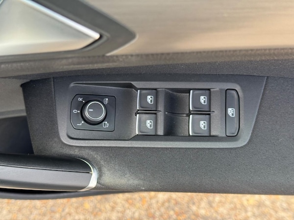 Used Volkswagen Touran 2016 for sale - 75287268: Photo 28