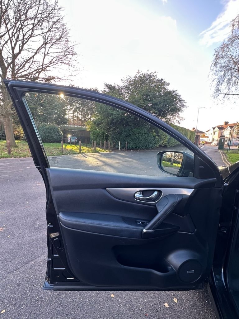 Used Nissan Qashqai 2017 for sale - 76783839: Photo 26