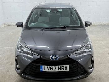 Used Toyota Yaris 2017 for sale - 75597129: Photo