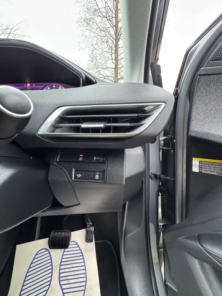 Used Peugeot 3008 2021 for sale - 77850255: Photo 41