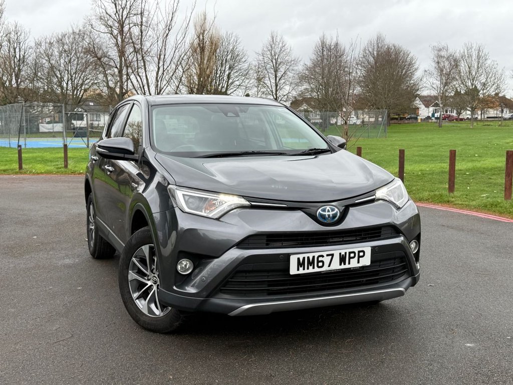 Used Toyota RAV4 2018 for sale - 76868172: Photo 10