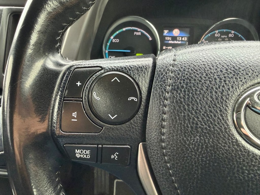 Used Toyota RAV4 2018 for sale - 76868172: Photo 13