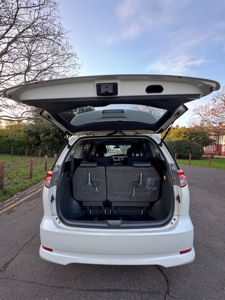Used Toyota Estima 2023 for sale - 77053644: Photo 19