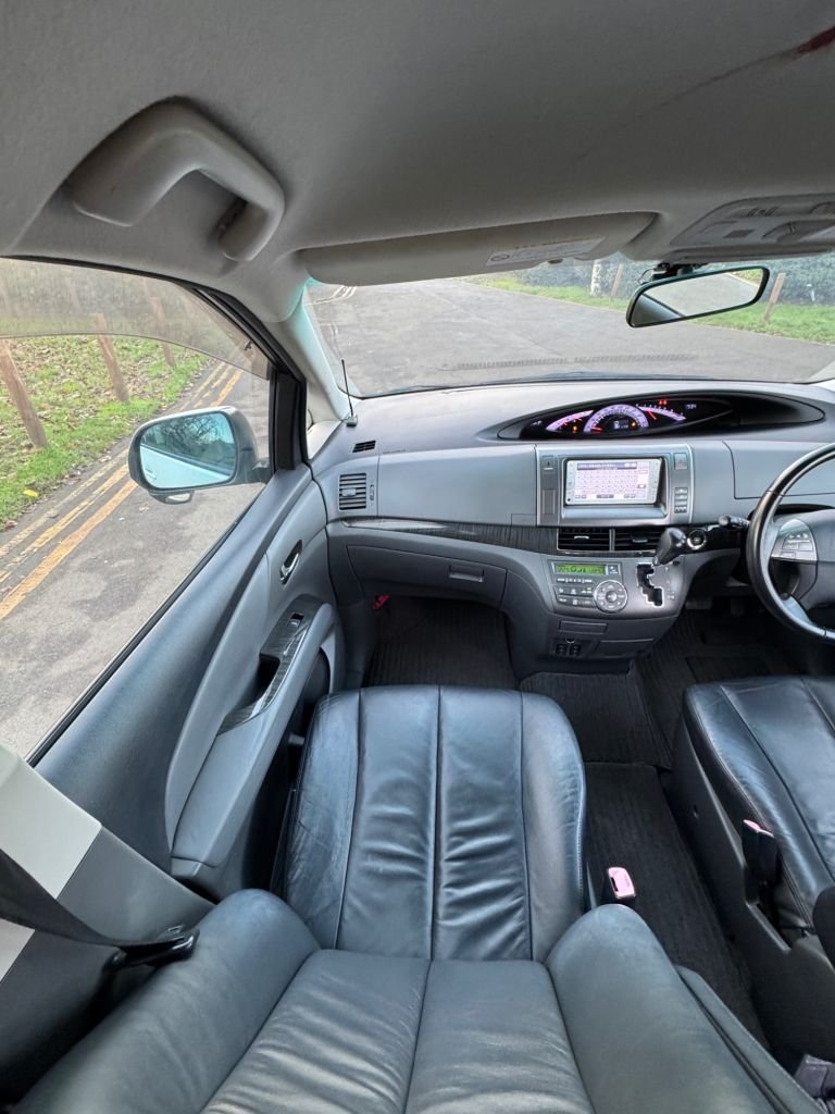 Used Toyota Estima 2023 for sale - 77053644: Photo 35