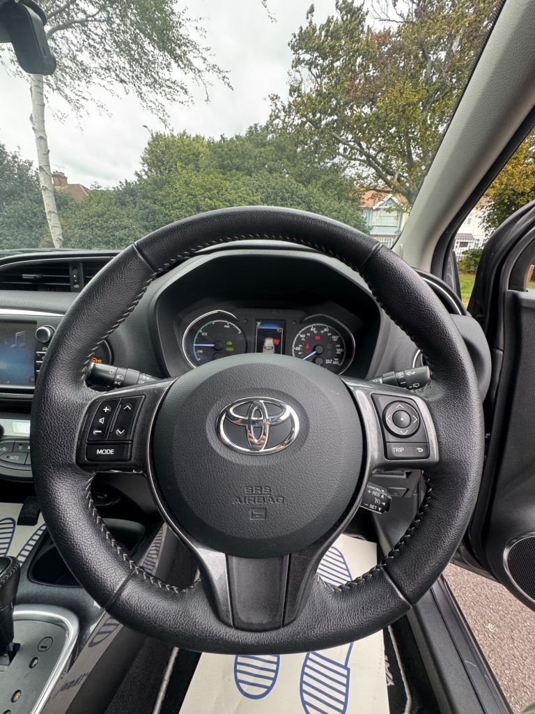 Used Toyota Yaris 2020 for sale - 76172976: Photo 28