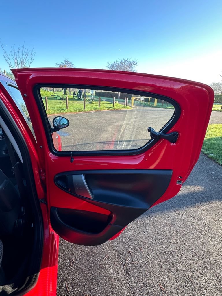 Used Toyota AYGO 2014 for sale - 76934570: Photo 18