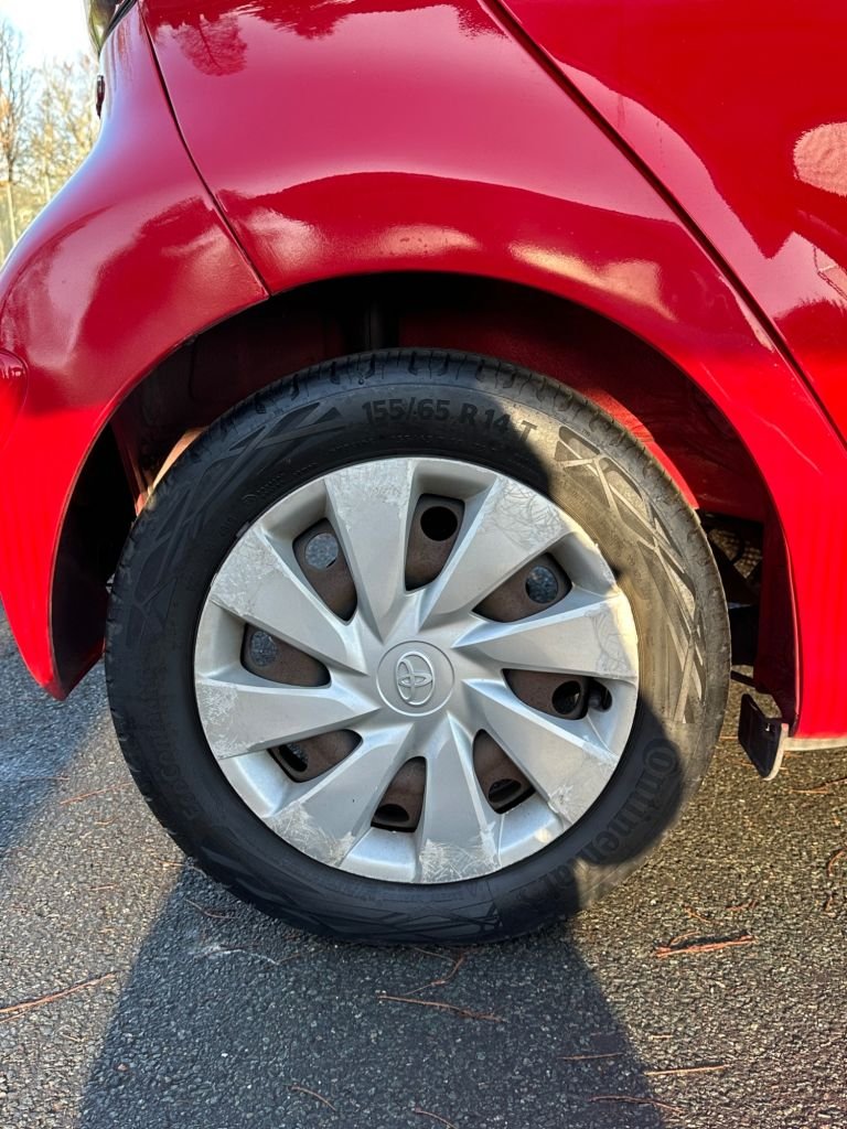 Used Toyota AYGO 2014 for sale - 76934570: Photo 24