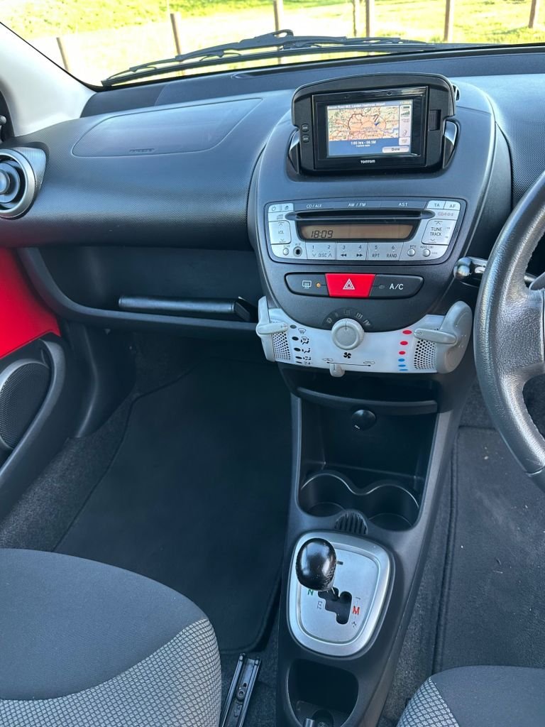 Used Toyota AYGO 2014 for sale - 76934570: Photo 27