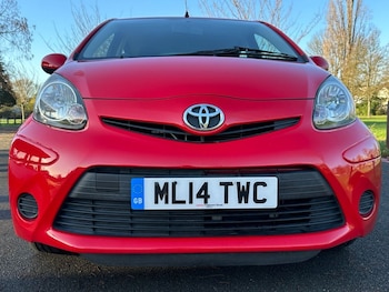 Used Toyota AYGO 2014 for sale - 76934570: Photo