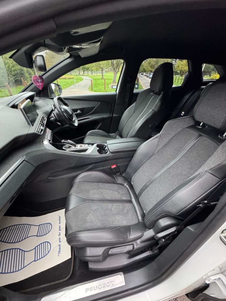 Used Peugeot 3008 2018 for sale - 75992588: Photo 16