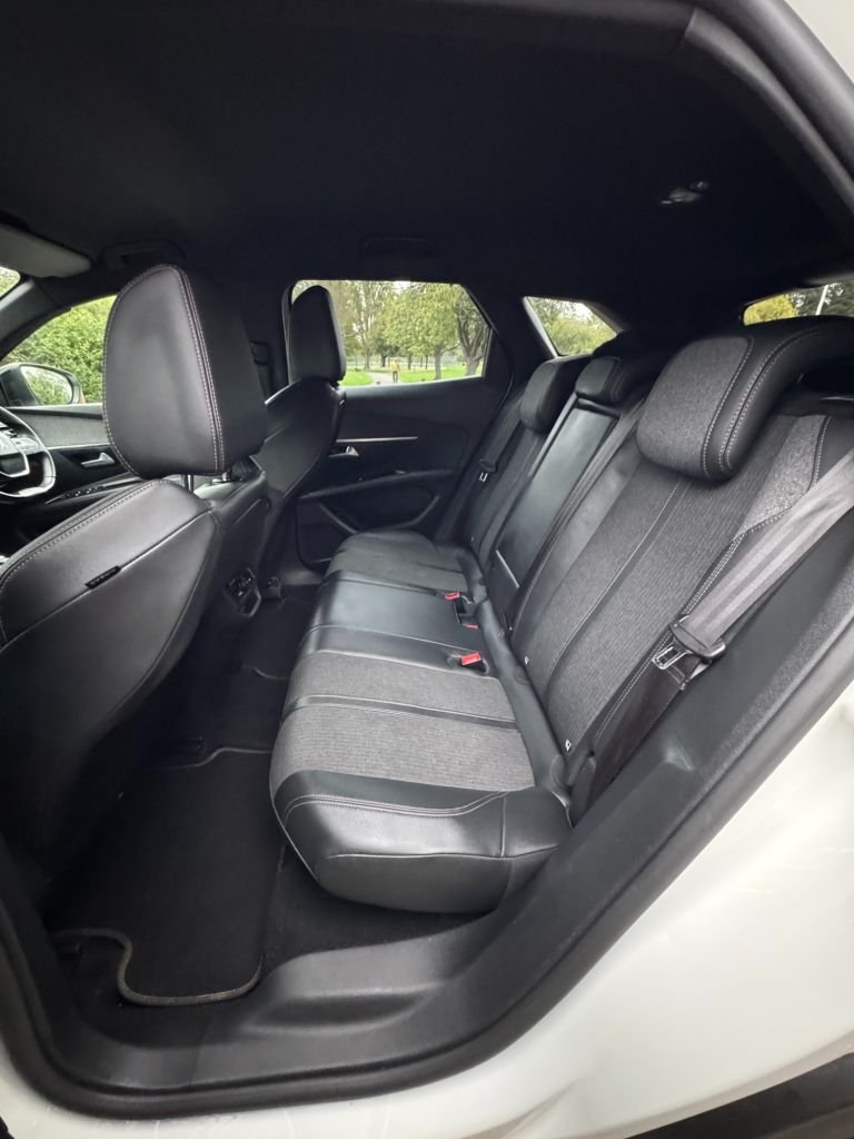 Used Peugeot 3008 2018 for sale - 75992588: Photo 18